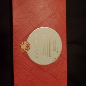 Wanda Vision brushes and eyeshadow